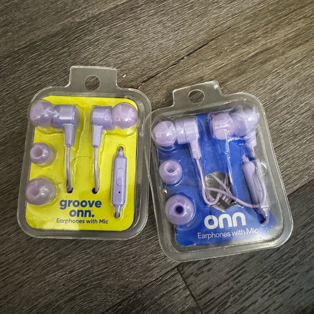 onn. / groove onn. Lavender In-Ear Earphones with Mic